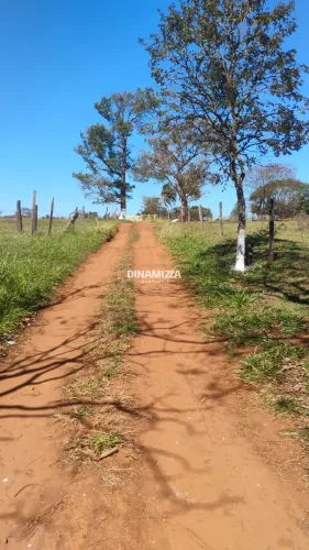 Linda Chácara para locação a 4Km de Uberaba