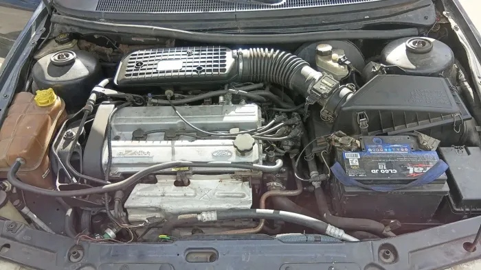 Ford Mondeo CLX 2.0i 4P MEC 1997