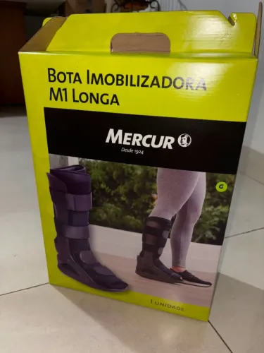 Bota semi nova ortopédica