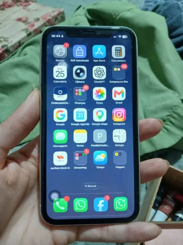 iPhone 11 128 GB Branco