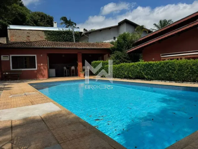 Casa térrea para alugar no Condomínio Estância Marambaia em Vinhedo/SP