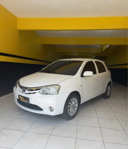 Toyota Etios XLS 1.5 Flex 16V 5P Mec. 2013