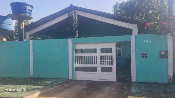 Aluga-se uma casa no zerão