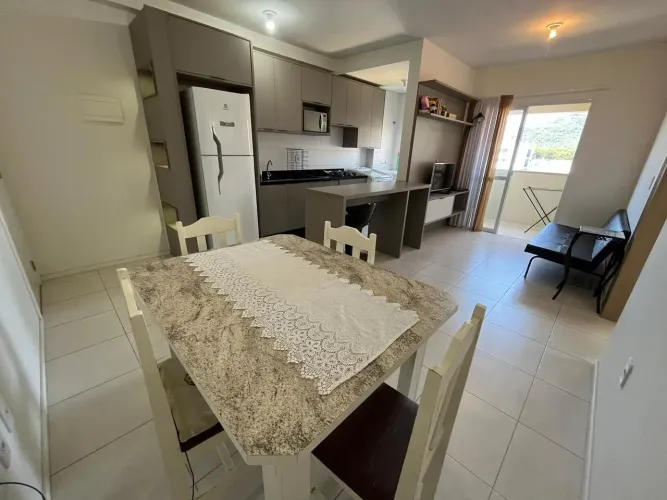 Apartamento semi-mobiliado no Vicenza, São Sebastião