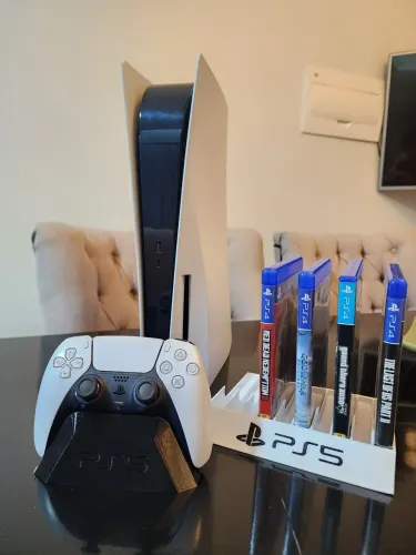 Playstation 5 825TB com Leitor CD | 4 Jogos | 1 Controles + Acessórios