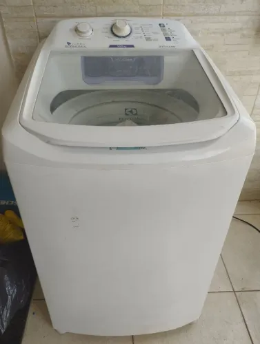Excelente máquina de lavar 10,5 kg funcionando perfeitamente (Guarapari)