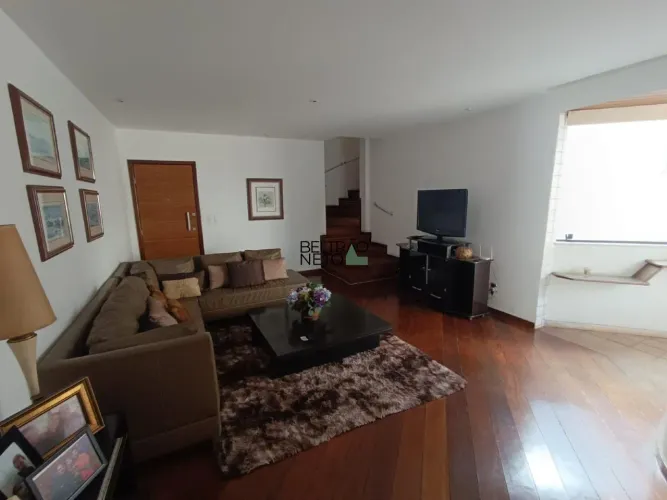 Cobertura à venda no Buritis com 4 quartos com 220m²