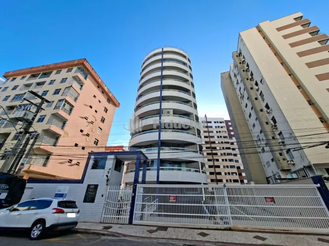 Apto. 117m² c/ excelente localização no Dionísio Torres, próx. à Av. Antônio Sales, nascen