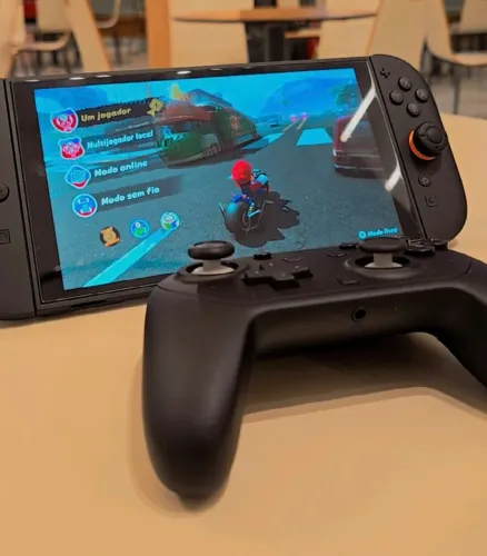 Nintendo Switch 2, COMPLETISSIMO + Pro Controller + Case