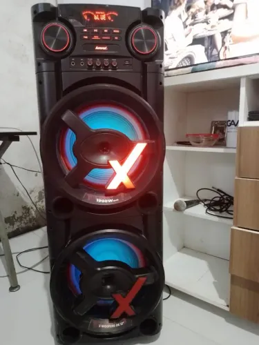 CAIXA DE SOM AMVOX R$900
