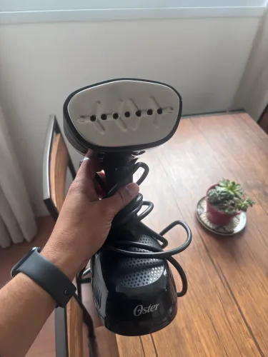 Passador de roupa a vapor