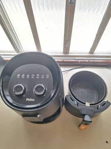 Vende Ayr fray philco tensão 127 v