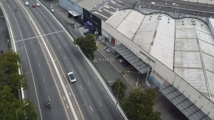Galpão Amplo para Locação na Vila Leopoldina 2.948 m² de Área Construída