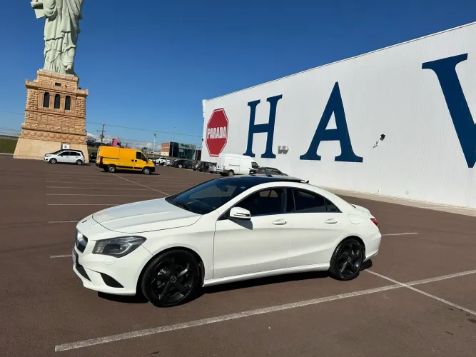 Mercedes-Benz CLA-200 First Edition 1.6 TB 16V Aut. 2014