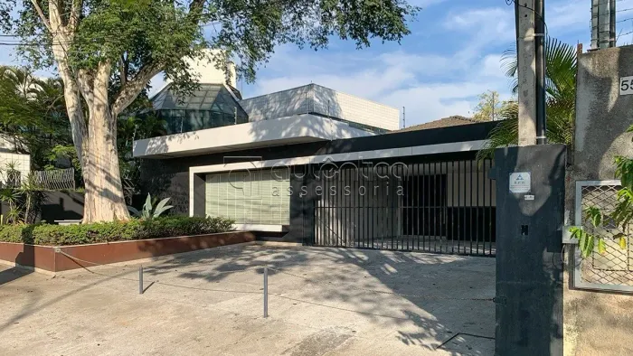 Casa Comerical 380m² com Mobilia- Locação