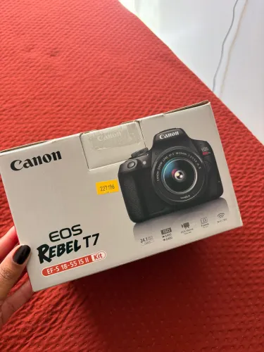 Câmera fotográfica Cânon EOS REBEL T7