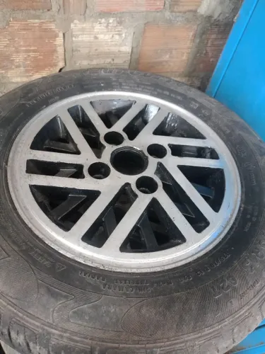 Vende-se, jogo de roda aro 13 do Escort xr3