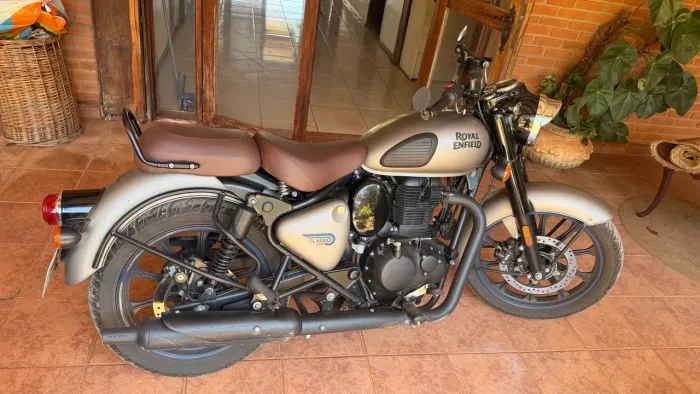 Royal Enfield Classic 350 Dark 2024 | Cinza 