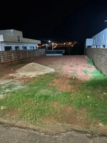 Terreno para Venda em Regente Feijó, Jardim dos Ipês