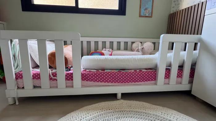 CAMA INFANTIL MONTESSORIANA