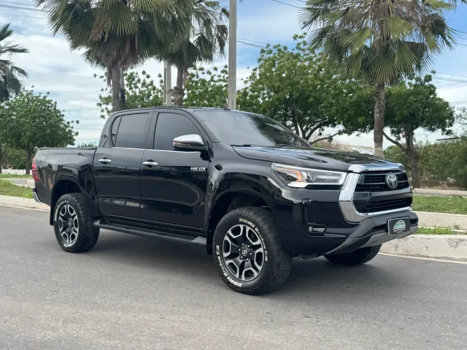 Toyota Hilux CD SRX 4X4 2.8 TDI 16V Diesel Aut. 2021