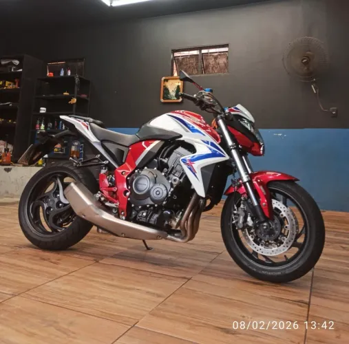 ? HONDA CB1000R Neo Sports Café - ÚNICO DONO - R$ 60.000 ?