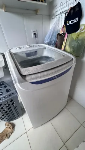 Máquina de Lavar Electrolux Turbo Economia 13kg - 220V