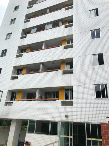 Apt 75 m2, ,3 quartos,1 suíte ,1 vaga de garagem , Torre - Recife - PE