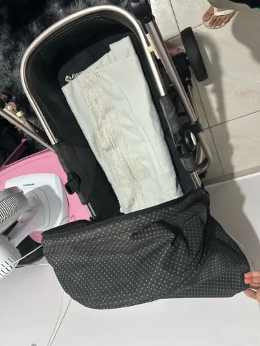 Carrinho de bebê a venda