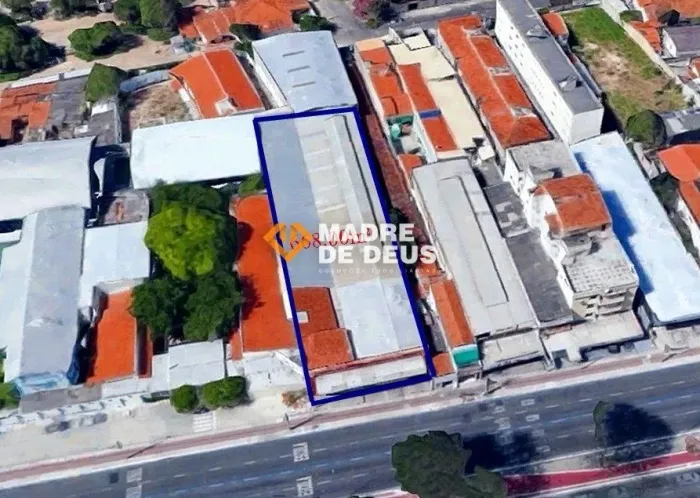 Galpâo no bairro São Gerardo
