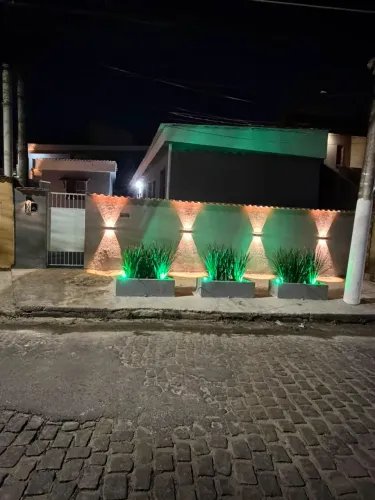 Alugo casa se 1 e 2 quartos,10 minutos só West shopping. 