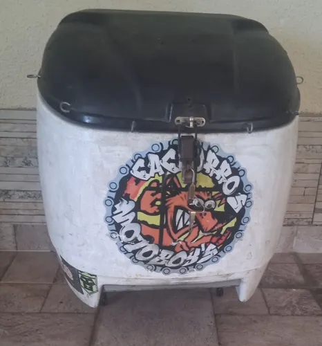 Baú de moto 90 litros 