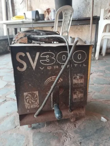 Máquina de Solda /Transformador Eletromeg SV300 Versátil 220v 300A Bifásico
