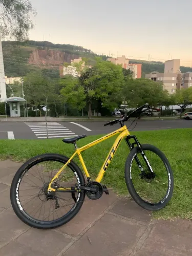 ? Bike Aro 29 - Freio a Disco - Revisada - Pronta pra Uso!<br> 