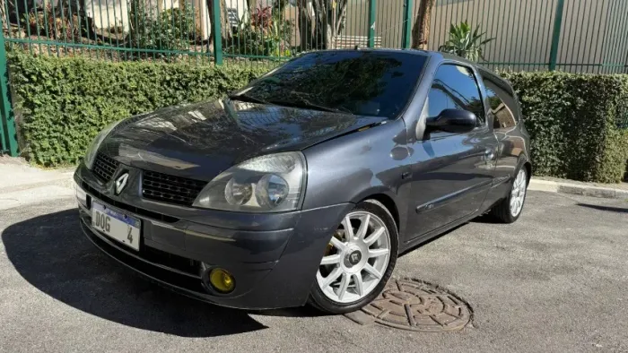 Renault Clio Authentique 1.0/1.0 Hi-power 16V 3P 2005