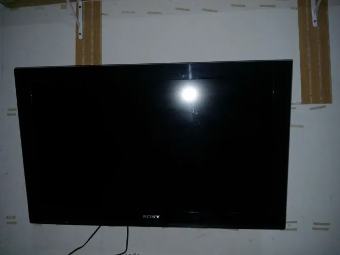 Vendo uma TV 32 in motiva estou indo embora