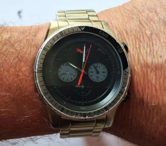 A136= COM DEFEITO ANTIGO RELOGIO PUMA VER DETALHES EM DESCRIÇAO