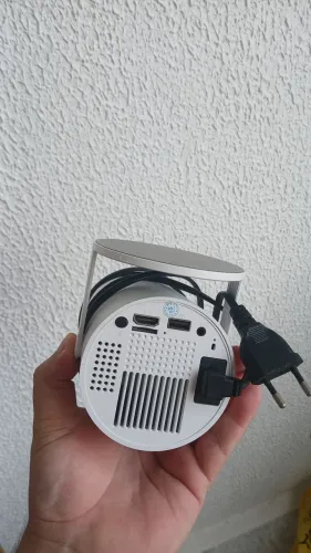 Projetor 150 reais em bom estado pouco usado 