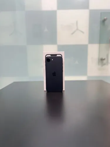 ? iPhone 16e Preto Completo com caixa 100% garantia Apple 
