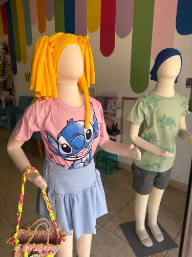 Maniquim infantil