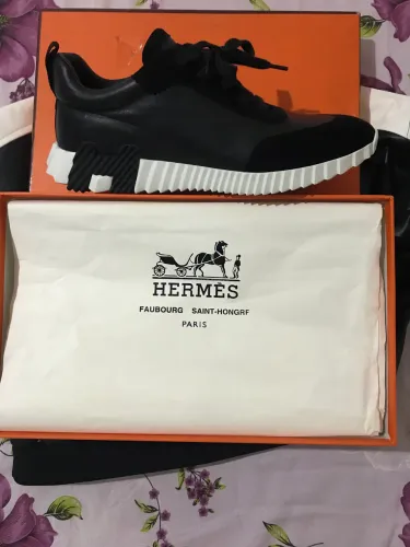 Tênis casual Hermes importado sapato