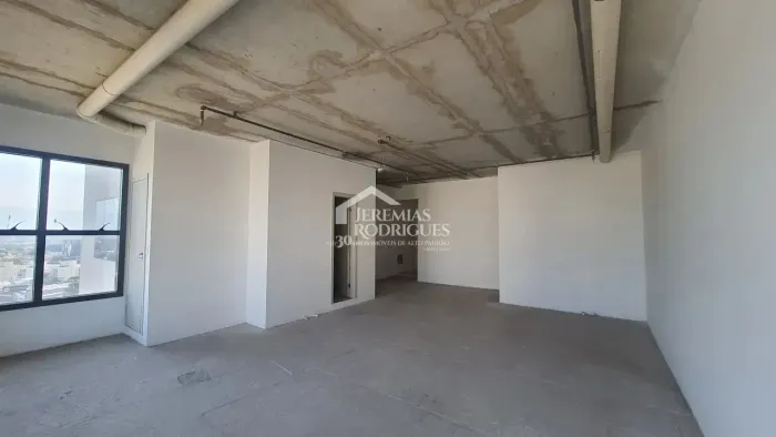 Sala comercial à venda, 62 m² no Edifício The One Office Tower em Taubaté/SP.