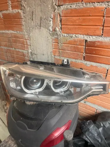 Farol bmw 320i /328i  até 2015 