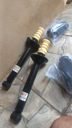Amortecedor (não sei pra qual carro,)