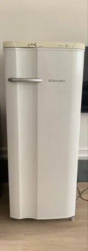 Refrigerador Electrolux 240L