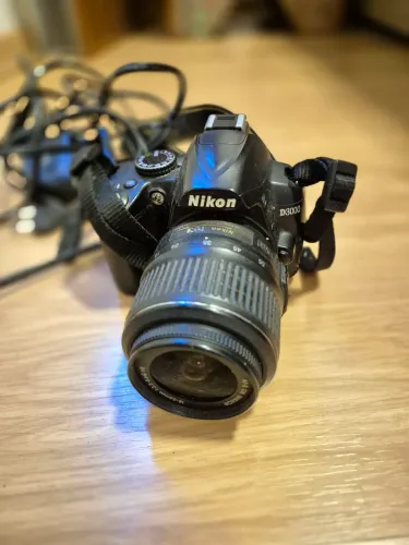 Câmera fotográfica Nikon D3000