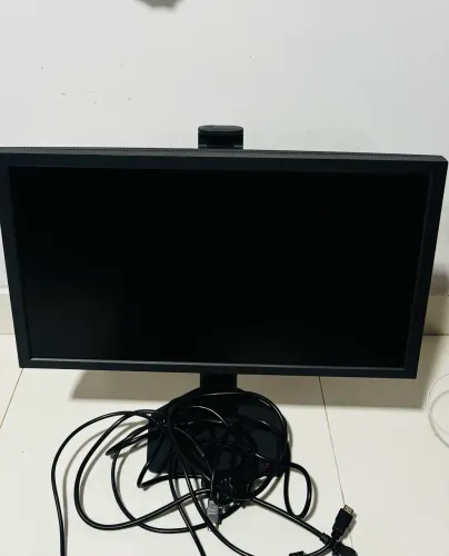 Monitor BenQ ZOWIE XL2566X+ 400Hz com defeito ? para conserto/peças.