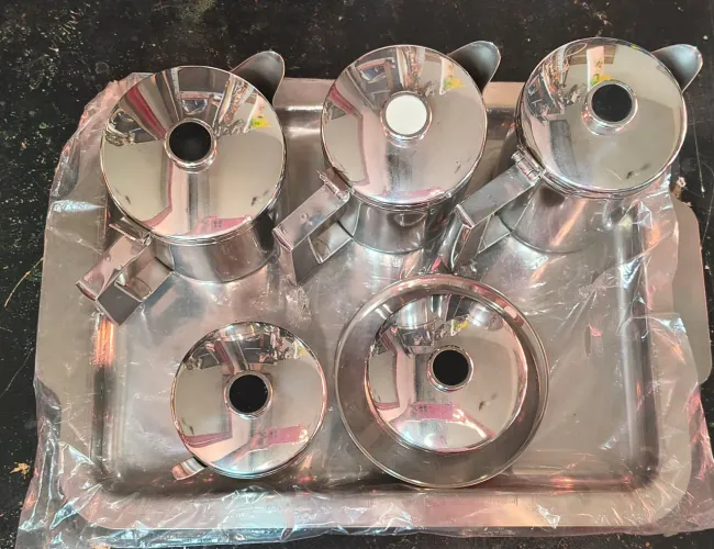 Vendo jogo de inox para chá ou café 