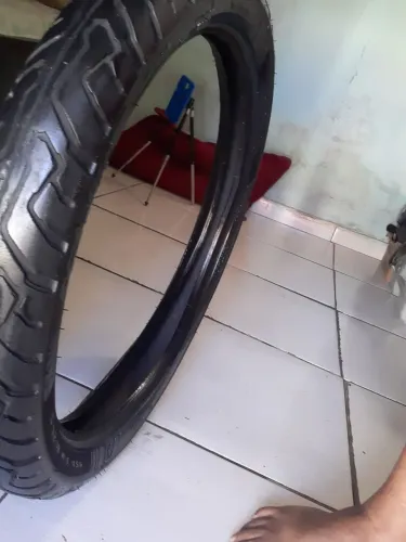 PRA VEND HOJE PAR DE PENEL MAIS DE MEIA VIDA ORIGINAL TRAZERO E DIATEIRO NÃO ENTREGO