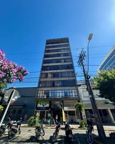 BENTOALVES aluga sala aérea, com divisórias, em frente banco safra, no Centro - Caxias do